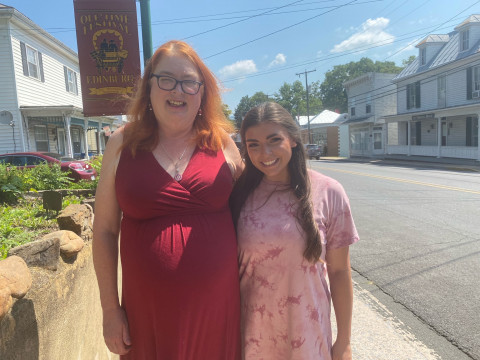 Isabella Maecelleno Interviewed Jeanne about Edinburg FLAG WSVG_Interview